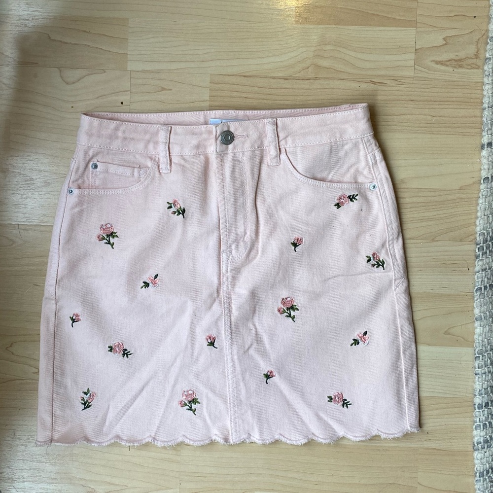 Kensie Pink Denim Skirt